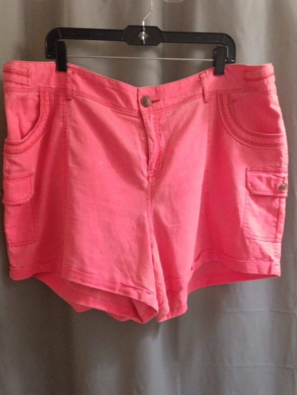 Maurices Womenʼs Pink Casual Cargo Shorts